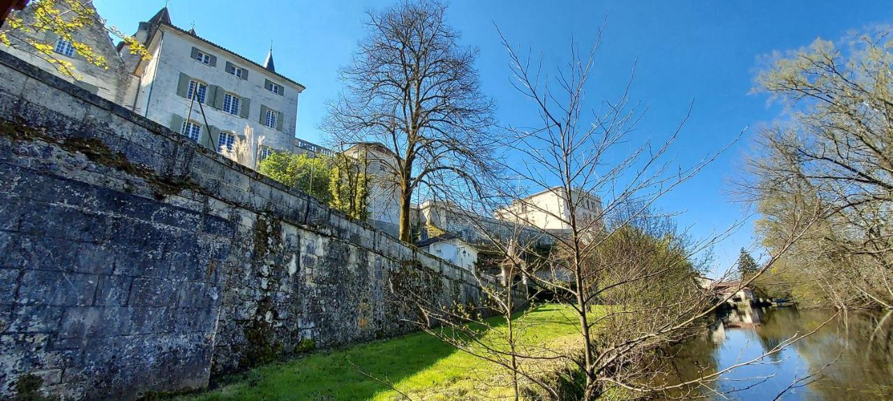 Château des Sénéchaux, Bourdeilles Exterior foto