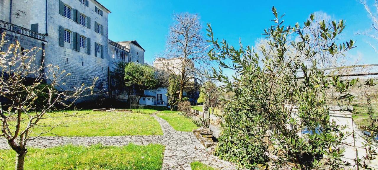 Château des Sénéchaux, Bourdeilles Exterior foto